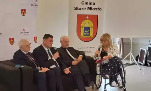 Gmina Stare Miasto o zmianach i wyzwaniach, czyli Konferencja na 35-lecie samorządu terytorialnego i pomocy społecznej