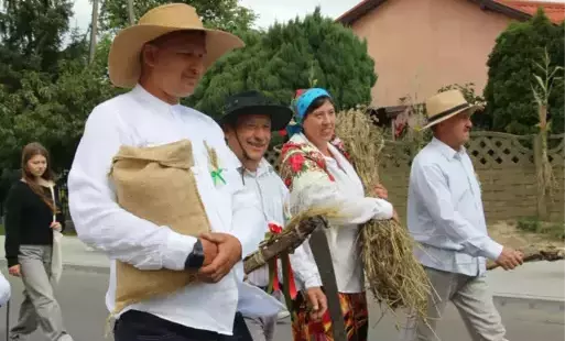 Dożynki w Główiewie: świętowanie z tradycją